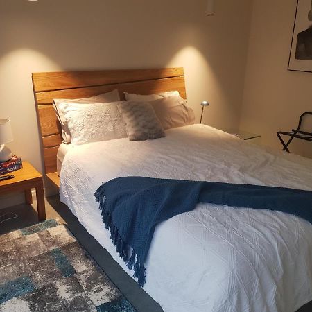 Modern, Private And Close To Town. Albury Exteriör bild