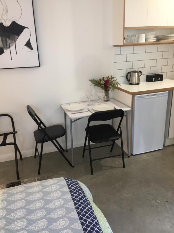 Modern, Private And Close To Town. Albury Exteriör bild