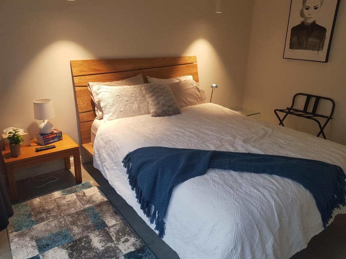 Modern, Private And Close To Town. Albury Exteriör bild